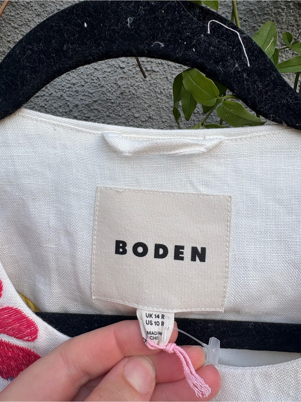 Boden Salisbury Puff Sleeve Jacket
Multi Embroidery New with Tags! - Picture 9 of 12